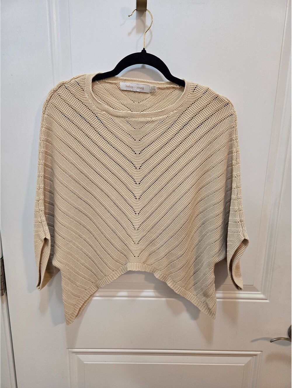 Bishop + Young Beige Pointelle Chevron Knit Poncho Batwing Sweater Large